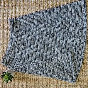 Talbot's black & white tweed A-line skirt size 6